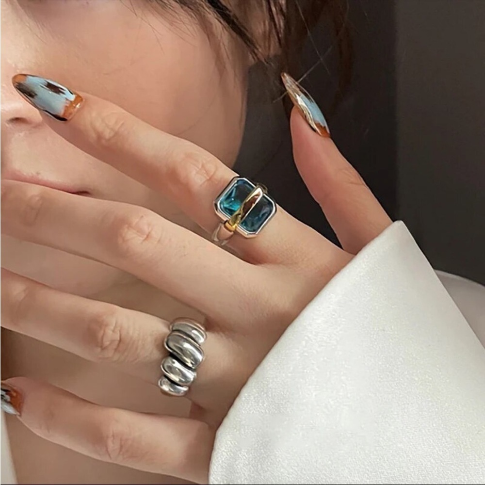 New 925 Sterling Silver Blue Zircon Ring